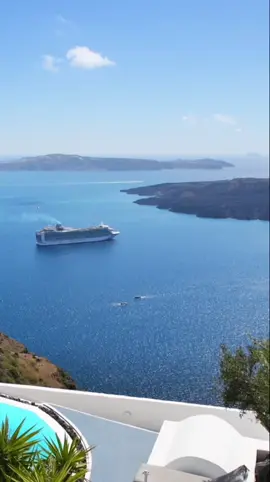 Santorini, Greece 🇬🇷💙 #Greece #Island #Travel #Vacation 
