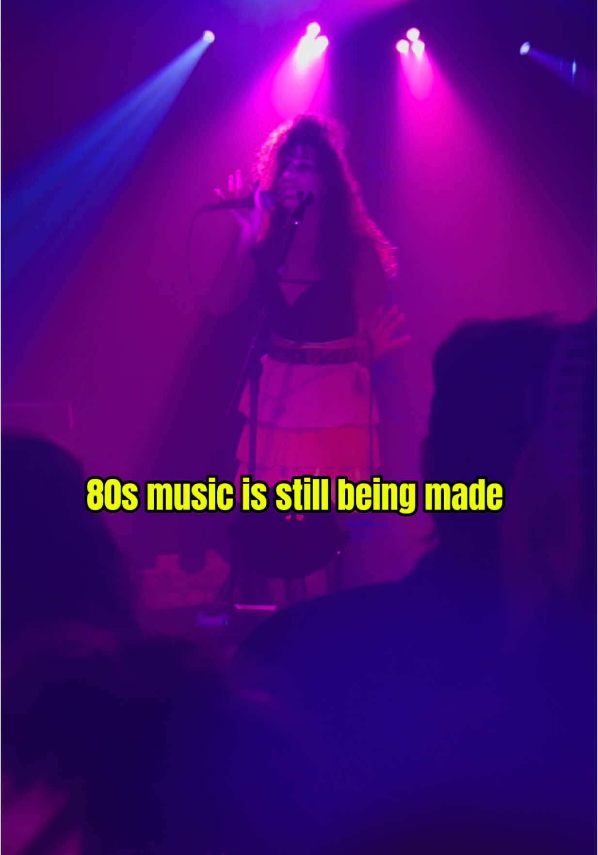 Breathing life back into these 30 year old tracks one performance at a time!✨  #80s #80smusic #80ssinger #80sfashion #80shair 