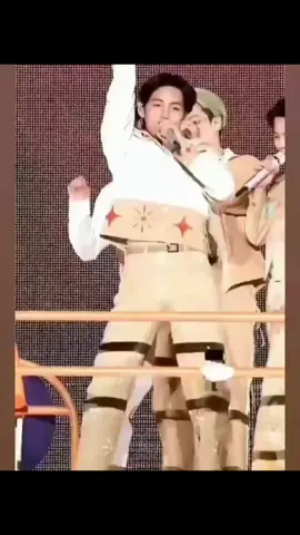 Lengah dikit jadi biduan#taehyung #bts #bts_army #dangdutan #fyp 