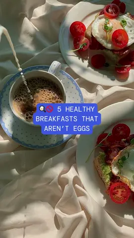 🚫🍳 If you’re sick of eggs every morning, I got you. Here are 5 protein-packed breakfasts that keep you full, steady your energy, and actually taste good 👇 ✨ Overnight oats + protein + berries ✨ Yogurt parfait + granola + chia ✨ Protein smoothie w/ spinach + nut butter ✨ Cottage cheese bowl + pineapple + hemp ✨ Smoked salmon toast + arugula 💡 Rotate your lineup so breakfast feels exciting (and keeps you consistent). Which one are you trying first? 👀
