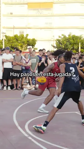 Árbitros de TikTok actívense 