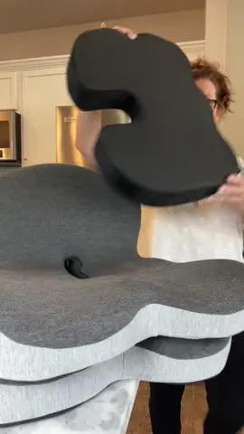 Lumbar support seat cushion.  #seatcushion #tiktokshopcreatorpicks  #tiktokshoplabordaysale  #CreatorIcons   