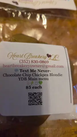 OK be honest, would you pay $5? maybe that's the issue? the price and size. they are smaller than I thought they'd be. I thought they bake up but they are not regular blondies! 😅 anywayyy let me know your thoughts and if you'd like to order i have some left! #baking #pricing #heartbreakery #supportsmallbusiness #bakery 