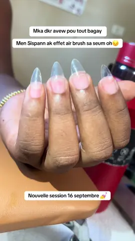 #airbrush #nailsbymischyyy💅 #yournailtechdoctor💅👩‍⚕️ #38618654 #viraltiktokvideo #mischy_nail_school #mischynoire #mischynoire #nailsart #viralvideos #prothesisteongulaire #3dgel 
