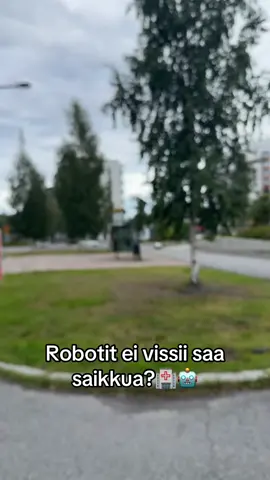 Broidil menny nilkka vkonloppun ja etenee ny 2km/h… #jundenelämää 