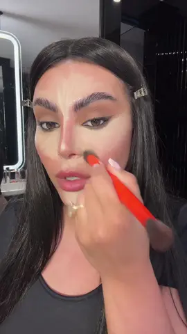 GRWM to go to a meet in greet in #Armenia for #Kardal Magzine Products  Eyeliner: @Bobbi Brown Black Gel Liner  Eyeshadow: @Kosas “Undressed Palette” Oil: @LA MER The Renewal Oil  Creme: @KryolanOfficial “D1”  Foundation:RCMA “Shinto 2” & “Shinto 3” #makeup #GRWM #makeuptutorial 