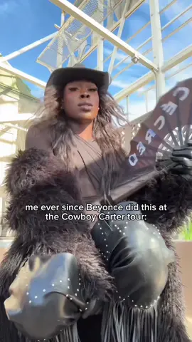this dance is addicting both my personalities wanted to hit it 👏🏾😮‍💨#cowboycarter #beyonce #sweethoneybuckin 