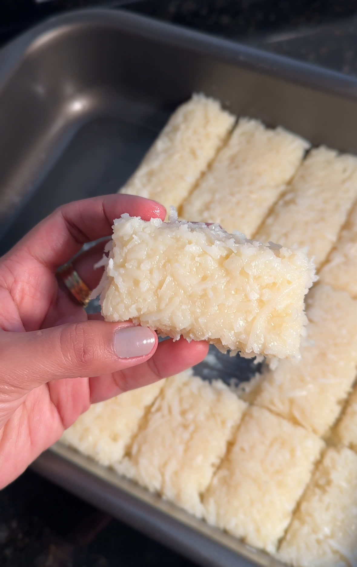 Cocada Cremosa 🥥 1 xíc açúcar  1 xíc água 300g coco em flocos 1 lata leite condensado  #cocada #cocadacremosa #receita #tiktokrecipe #tiktokreceita 