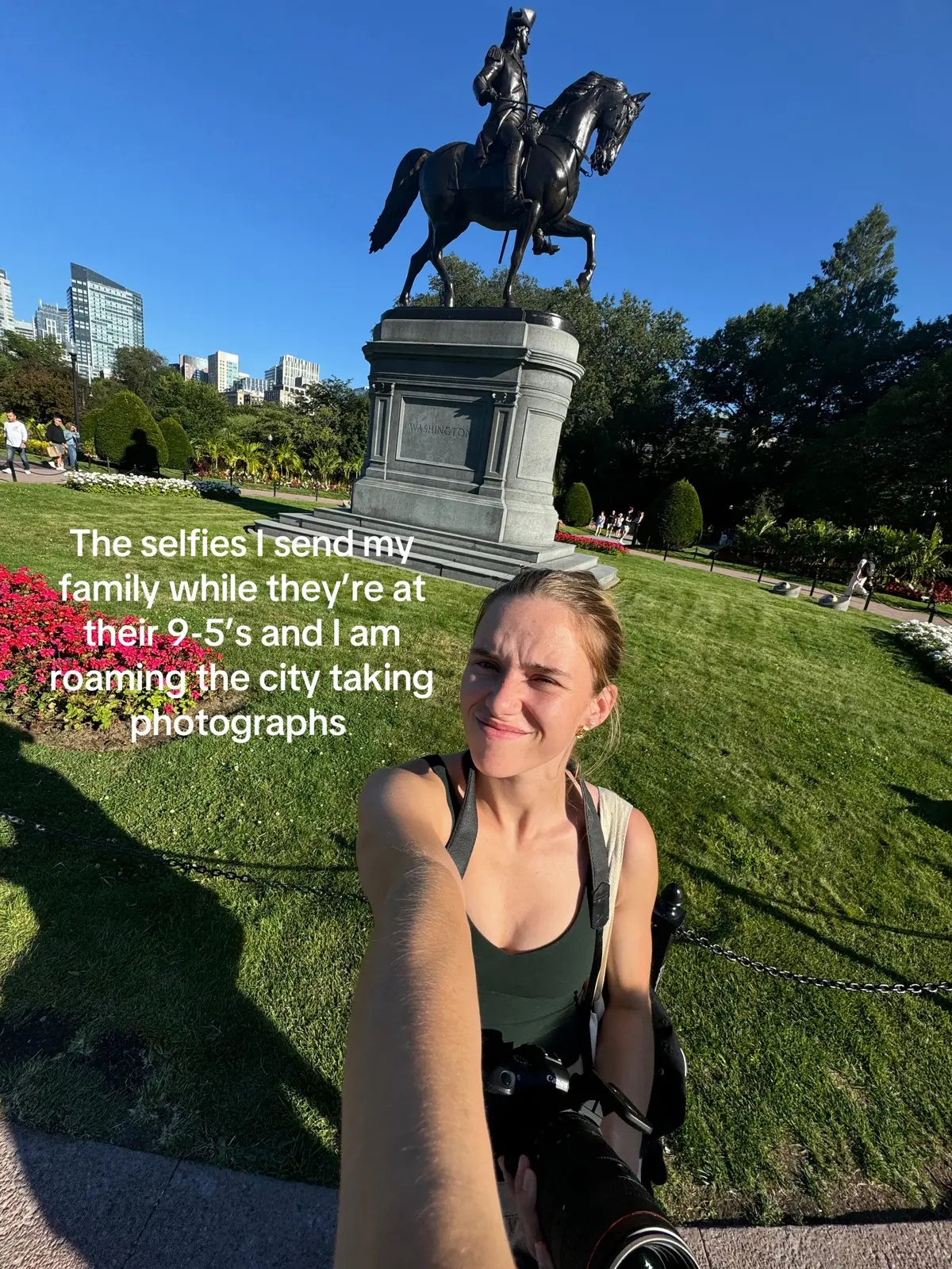 “24-105 f2.8 iSnT a StReEt CaMeRa” I just walked across Boston with it so yeah it is #boston #photographer #selfie 
