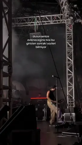 HAYATIMIN EN IYI KONSERIYDIIII @Uğurhan Özay @Dolu Kadehi Ters Tut #fyp #kesfet #dktt #dolukadehiterstut #bursakonser 