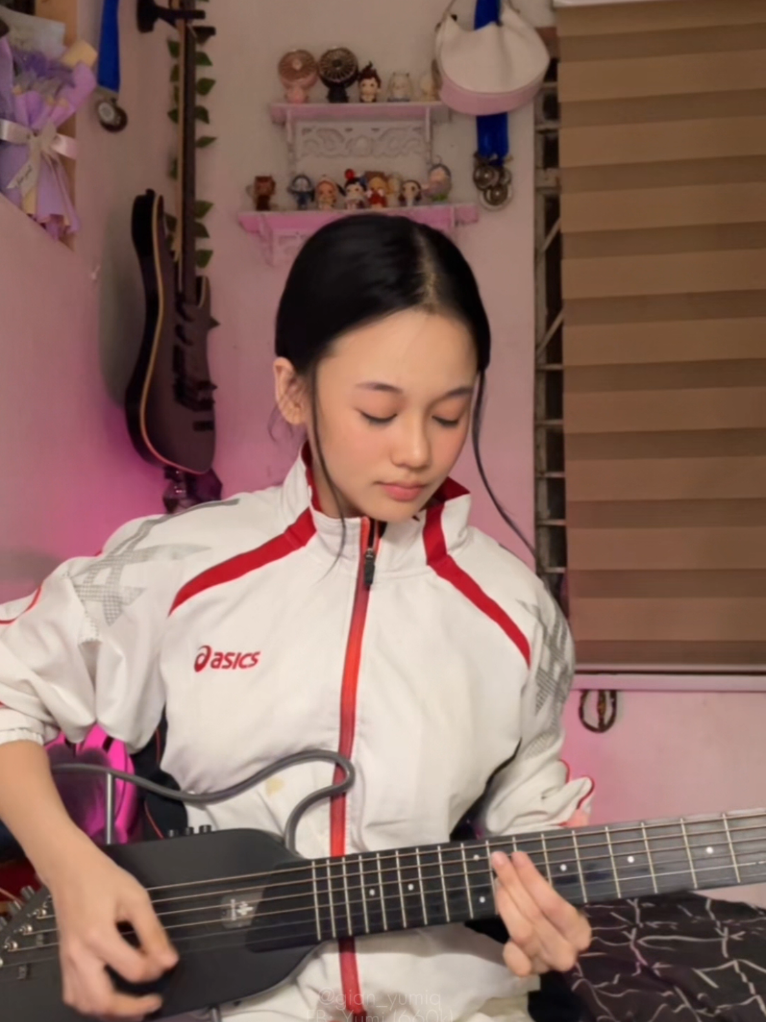 Insomnia @Donner Music #electricguitar #guitartok #donnermusic #donnerelectricguitar #donnerartist 