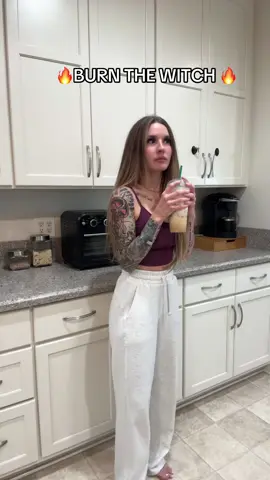That was a close one 🤣 #GamerGirl #BookTok #tiktokshopcreatorpicks #latina #witchtok 