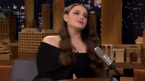 Katherine Langford interview about 13 season whay movie hannabaker #Foryoupage #hanabaker #onemillionaudition #viralvideo #10kfollowrs 
