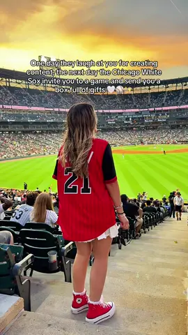 One day they laugh at you for creating content, the next day the Chicago White Sox invite you to a game and send you a box full of gifts 🤍⚾️✨ #chicago #whitesox #chicagocontentcreator #chicagosummer #latina 