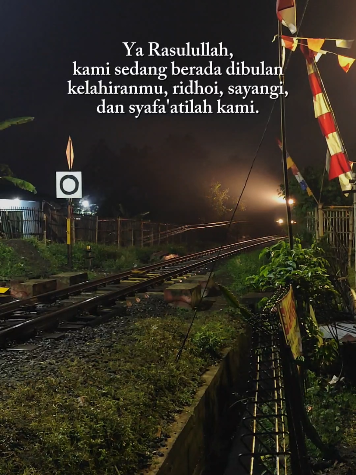 🌙 Marhaban Ya Maulid Nabi ﷺ Selamat datang bulan penuh cahaya, bulan lahirnya manusia mulia, rahmat bagi seluruh alam.