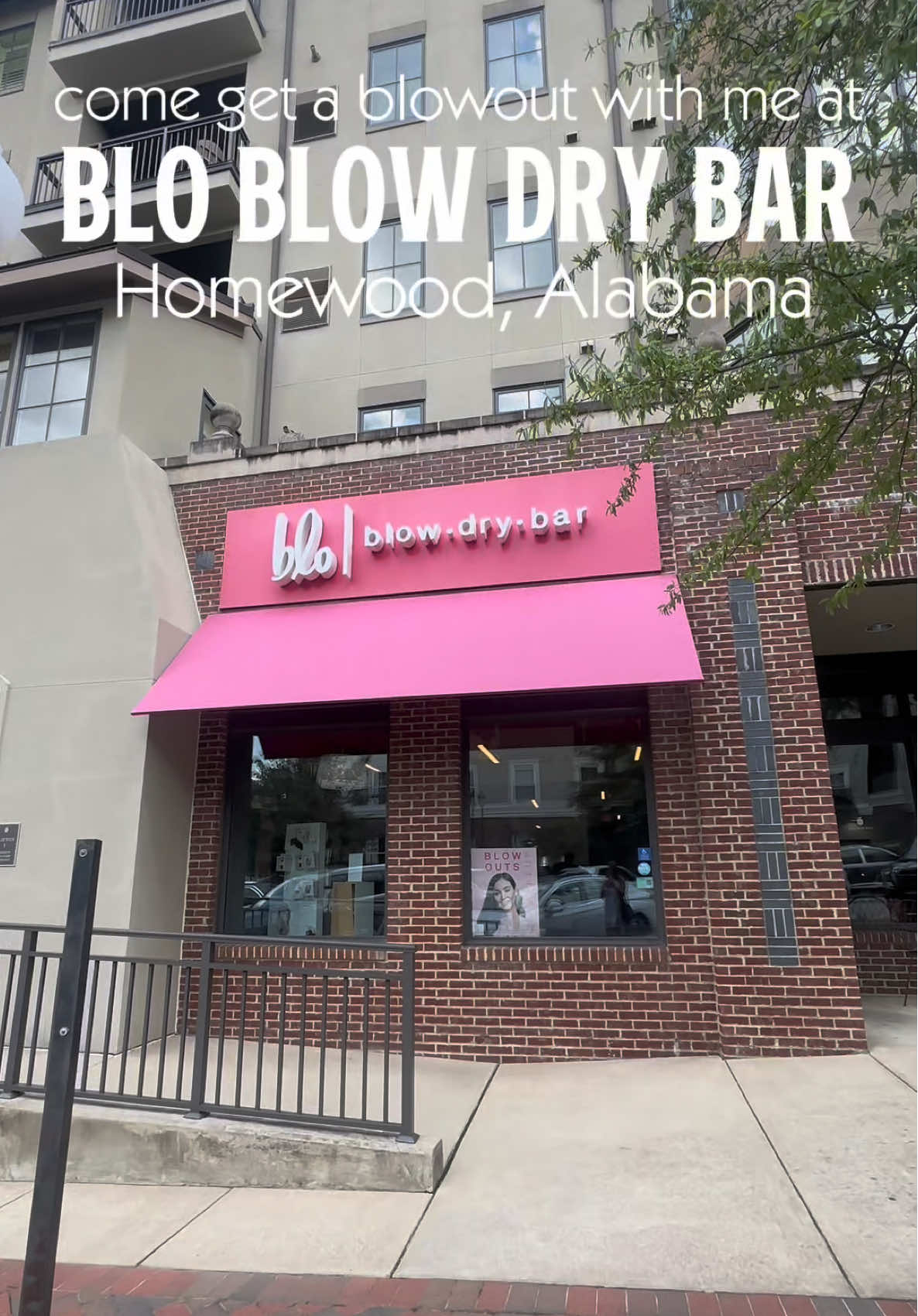Come get a blowout with me at @blo_homewood by @hairbyrad 😍🩷✨ I highly recommend checking them out if you live in the Birmingham area! My scalp has never been so clean, and my hair felt so nice and voluminous! Seriously can’t wait to go back 🤩🤍  #birminghamalabama #birmingham #hairblowout #contentcreator #blowout 