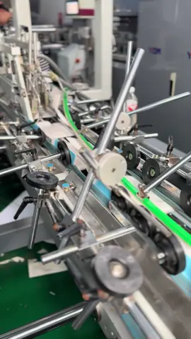 Folding gluer machine #foldergluer #foldergluermachine #boxgluingmachine #packingmachine #cartonmachine 