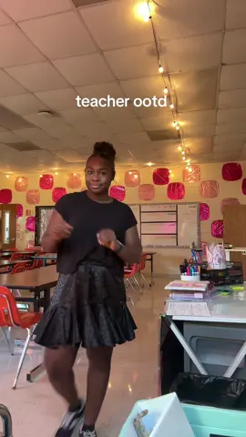 Middle school teacher ootd #OOTD #teacherootd 