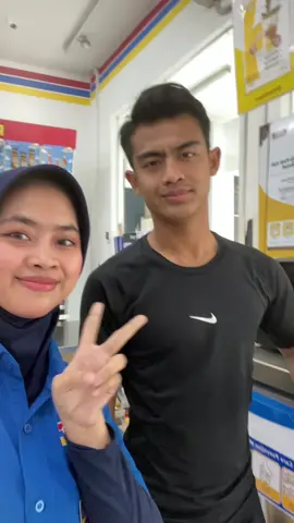 Arhan lagi beli kopi golda, mau ngopi di kursi depan indomaret katanya☹️☹️ semangat ya arhan jalur langit lagi macet tapi AKU DULUAN YA SEMUANYA🤪🤪🤪🤪 #arhanpratama #arhanzize #arhanpratama🔥🔥 