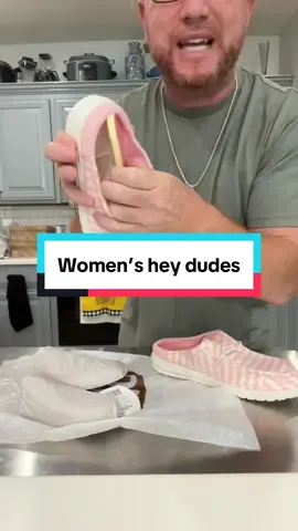 #HeyDudes #Women’sHeyDude #SlipOnHeyDudes 