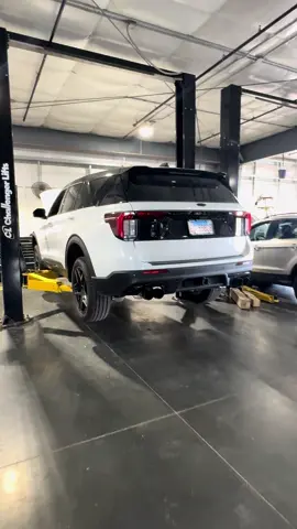 Thankful for another customer wanting the LessEcoMoreBoost treatment 🖤  This Explorer will be lowered on H&R  Thermal R&D  3” exhaust  Whole @Brett Fenfabrication treatment + HKS SQV4 bov @CV Fabrication intercooler  CV-Fab discount code TYLERCLARK1 ZFG Racing, FenFab, Thermal R&D  discount code TylerClark #explorerst #fordexplorer #ford #ecoboost #boosted  