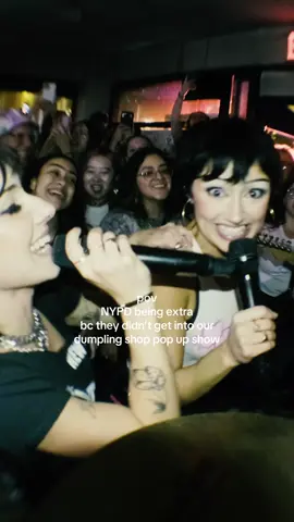 girl chill we’re just rippin a gig!!! live a little!!!! don’t sweat it, even!! #daisygrenade #popupshow  #femalefronted #poprock #altpop 