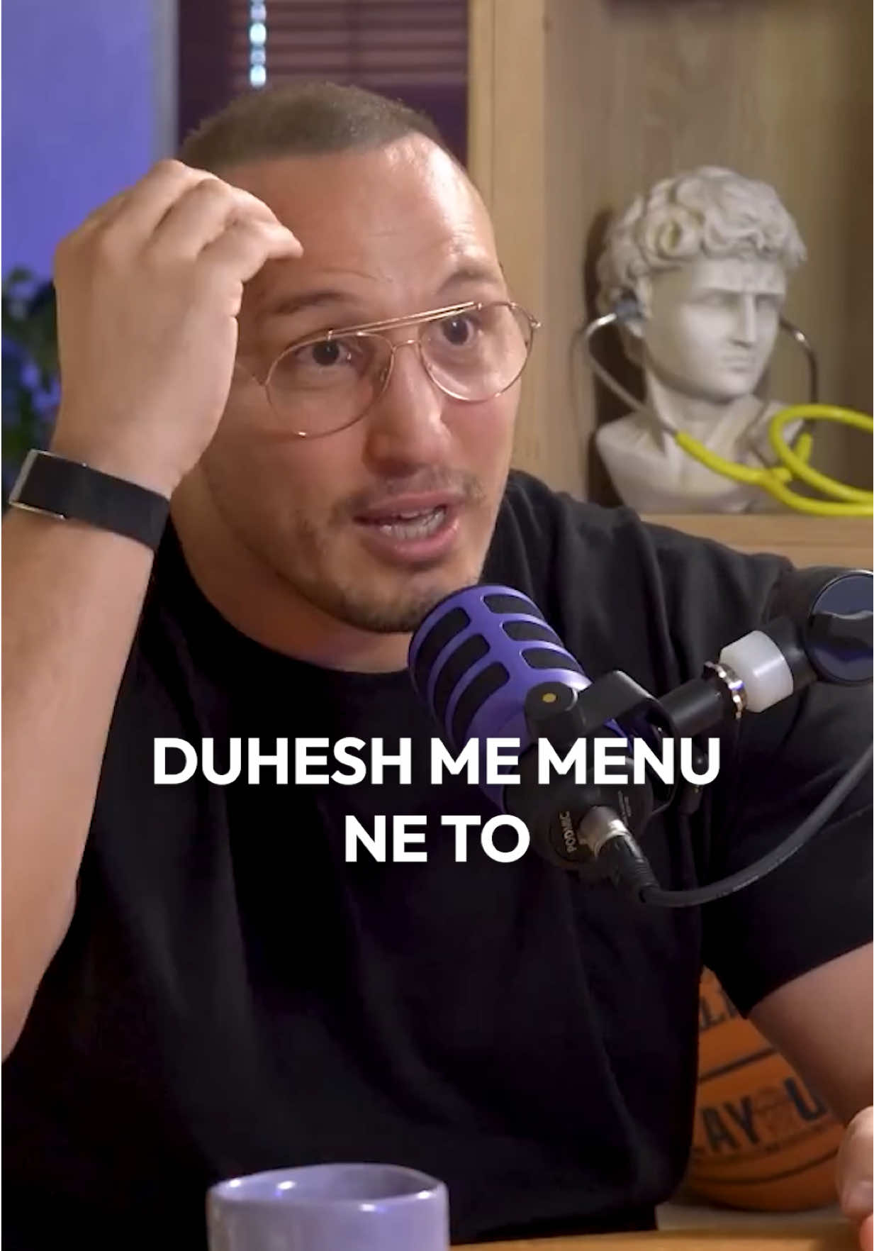 Në bisedë me @Ritwells flasim për problemet që përballen punonjësit dhe si ato shpesh mund të çojnë në depresion. Për ta parë të gjithë podcastin vizitoni Ritwells Podcast në YouTube.
