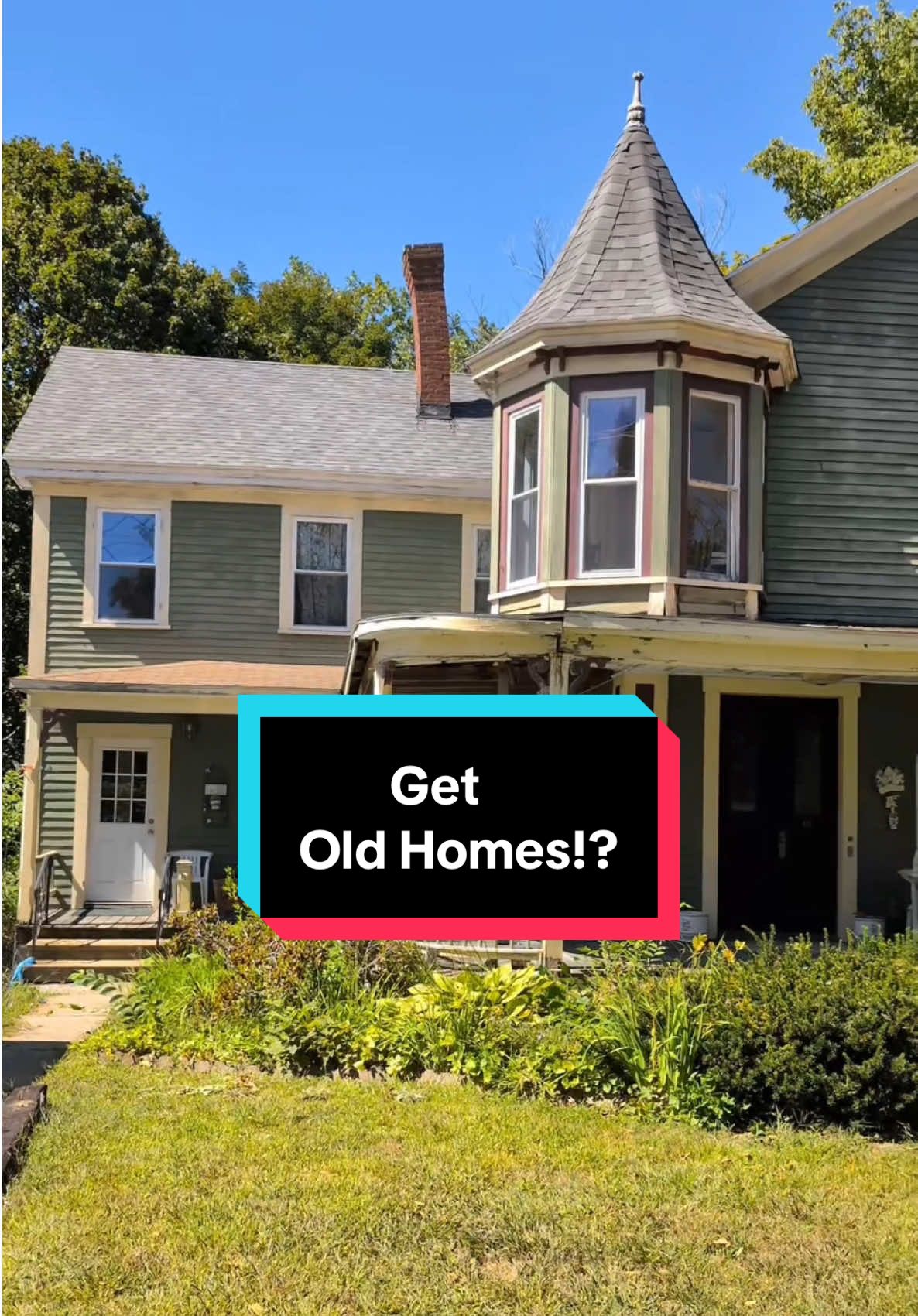 Can we win this old house built in the 1800’s for half price at auction!? This foreclosure process has been underway for about 4 years so we are expecting the opening bid to be pretty low! #realestateinvesting #investmentproperty 