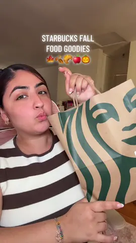 I don’t have a favorite they were ALL 10/10 🎃🔥😋🤤 @Starbucks  #fall #starbucks #foodreview #pumpkinseason #pumpkinspiceseason 