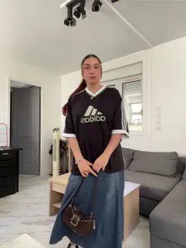petit outfit pitié donnez moi des idées d’accessoires avc la tenue 