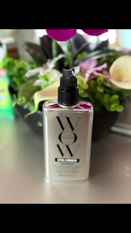 Anti-Frizz súper poderoso 😍 de larga duración, espectacular producto, ordénalo ya 🫰10/10 #belleza #hair #haircolor #antifrizz #tiktokshop 