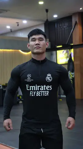 Chỉ trông trời lạnh để mang mấy con áo như này 😄 #davidnguyenfitness #aobody 