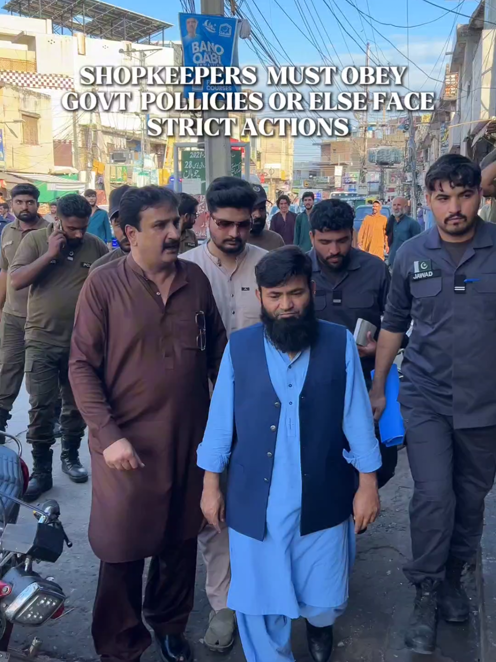 ON 26/8/25.PERA OFFICIALS VISITED THE AREA SADQABAD,RWP TO ENSURE EVERYONE WAS FOLLOWING GOVT POLICIES ON ENCROACHMENT AND PRICES.VENDORS USING PUBLIC PROPERTY AND CAUSING DIFFICULTIES FOR PUBLIC WERE ORDERED TO REMOVE THEIR BELONGINGS AND GIVEN A VERBAL WARNING. #peraforce #pera #punjabenforcementandregulatoryauthority #perawat #peraforcelahore 