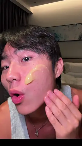 Yuja ASMR🤭 AD #hanyul_partner Yuja + niacinamide + vitamin C = brighter face!! 😳 I’ll stock up on this!!! @HANYUL_US is available in @sephora 🙈 #glowyskin #koreanskincare 