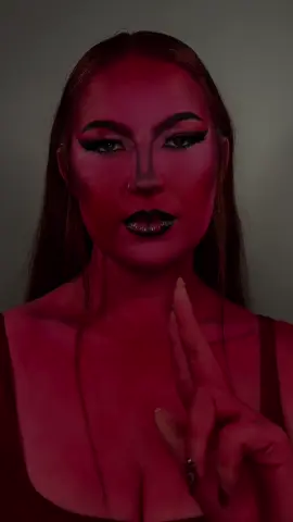 BODIES TRANSITION EATS🩸 film with me >  @Meg Murphy #makeup #naturalunnaturalskincolor #makeuptransition  products used: @nyxcosmetics_uk fat oil, sfx creme paint palette, epic ink liner  @BEAUTY BAY bright mattes palette @Huda Beauty kohl black liner, easy bake powder  @L'Oréal Paris UK plumping lip oil @amazonuk lashes  