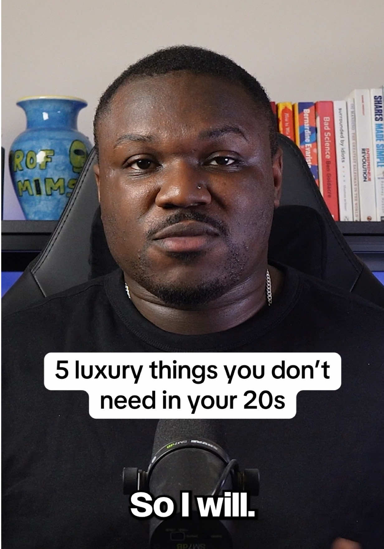 5 luxuries you don’t need in your 20s #money #designerclothing #luxury #PersonalFinance 