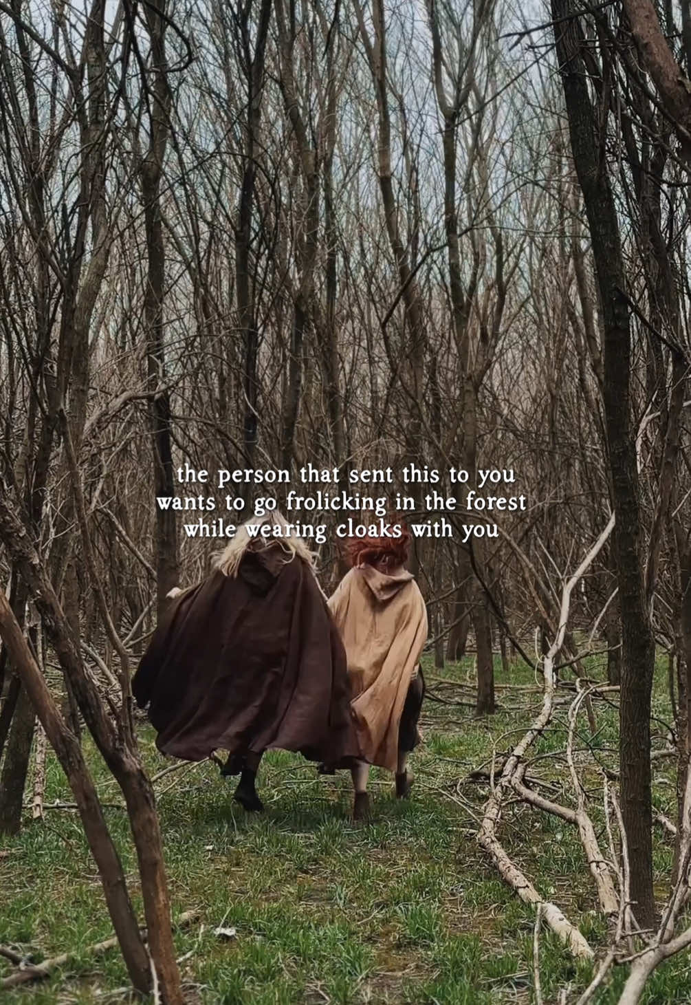 You can’t convince me otherwise: hikes are better with cloaks 🤷‍♀️ Featuring Folk of the Wood linen Ranger cloaks in Gold and Chocolate and Elven Leaf Bags in green and brown ✨ Hobbits in frame: @anna🌿 @heatherwildwood  #medieval #medievaltiktok #medievaltok #medievalfantasy #medievalrevival #folkofthewood #fantasy #fantasytok #cloak #womenwithswords #fantasylife #fantasyclothing #SmallBusiness #handmadecraft #forestcore #fantasyfashion #goblincore #hobbitcore 