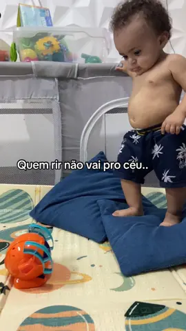 Kkkkkkkk olha fiquei com uma dó , mais eu não esperava por isso, estava filmando para mandar para minha tinha que mandou pra ele de minas .  #Meme 