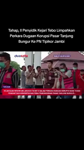 Tahap II, Penyidik Kejari Tebo Limpahkan Perkara Dugaan Korupsi Pasar Tanjung Bungur Ke PN Tipikor Jambi TEBOJAMBI,DUASATU.NET-Kejaksaan negeri (Kejari) melakukan tahap II dalam perkara dugaan korupsi dana tugas pembantuan (TP) Kemenprindag pada pembangunan pasar Tanjung Bungur, Kelurahan Muara Tebo, Kecamatan Tebo Tengah, Kabupaten Tebo Provinsi Jambi, dengan kerugian negara berdasarkan BPKP sebesar Rp1.061.233.105,09, Dalam keterangan persnya Kajari Tebo Abdulrachman, didampingi Kasi pidsus Ahmad Ryadi dan Kastel Febrow Adhiaksa Soeseno, menerangkan, harini ini kita melaksanakan tahap II terhadap 7 orang tersangka dalam dugaan tindak pidana korupsi (Tipikor) pasar Tanjung Bungur TA 2023. Tujuh orang tersangka itu beber Rachman, adalah Kadis Prindag Kab Tebo, NH, Kabid perdagangan ES, Paul Sumarsono konsultan perencanaan CV Prima Konsultan, Dian Saputra direktur PT KPB penyedia jasa, Mat Solihin kontraktor penerima pekerjaan, Harmonis kontraktor penerima pengalihan pekerjaan dan Haryadi konsultan pengawas,