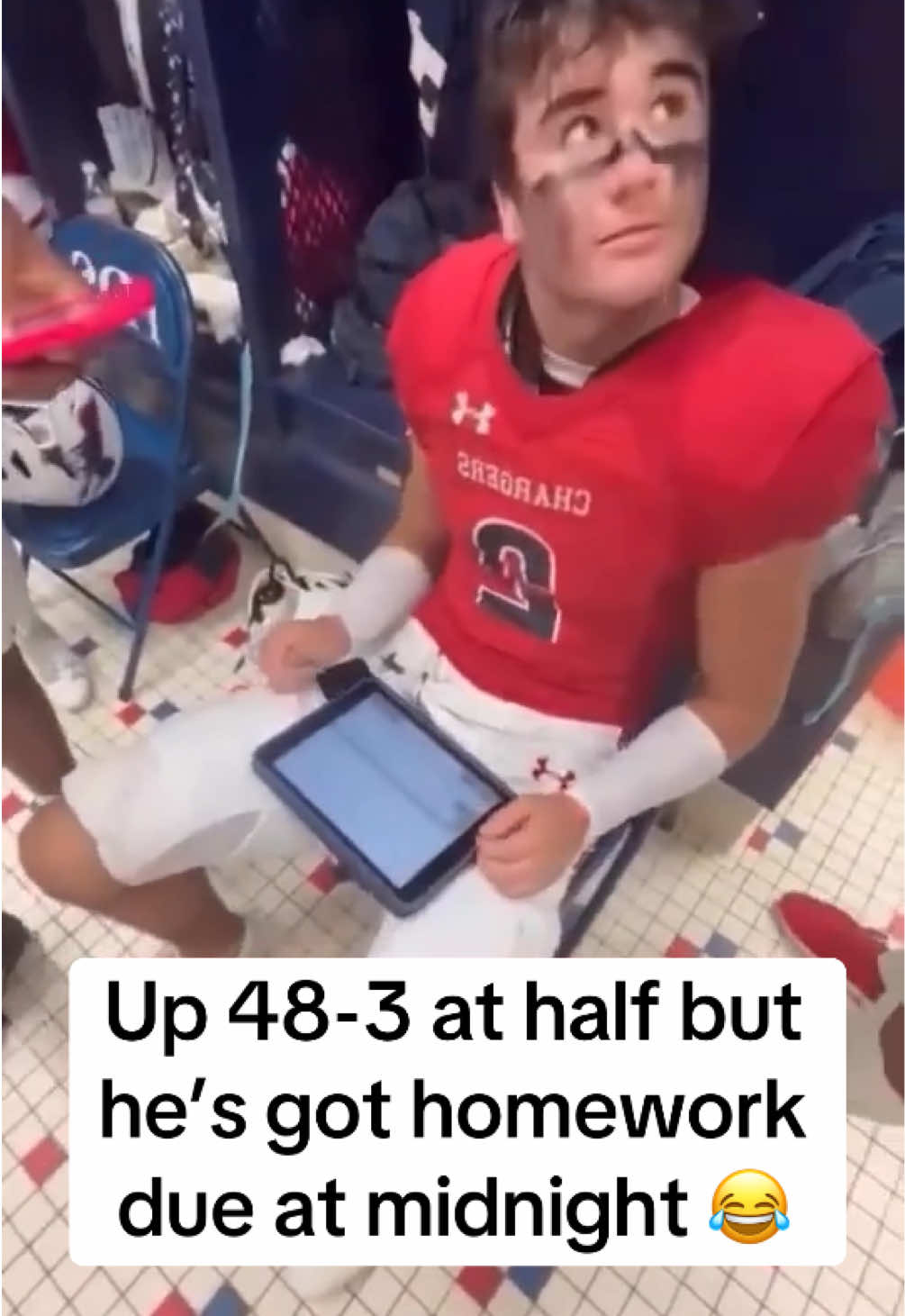 Bro is writing an essay at halftime. 😂😂(bbarnhardt2/IG) #football #highschoolfootball #CollegeFootball #sports #teammates 