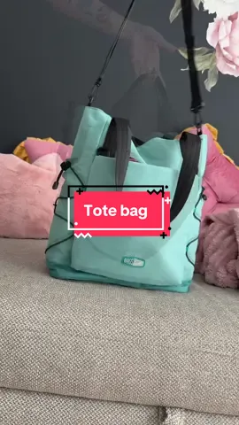 The color of this tote is 😍 … #bagsmart #totebag #softchaos #tiktokshopcreatorpicks #tiktokshopbacktoschool 