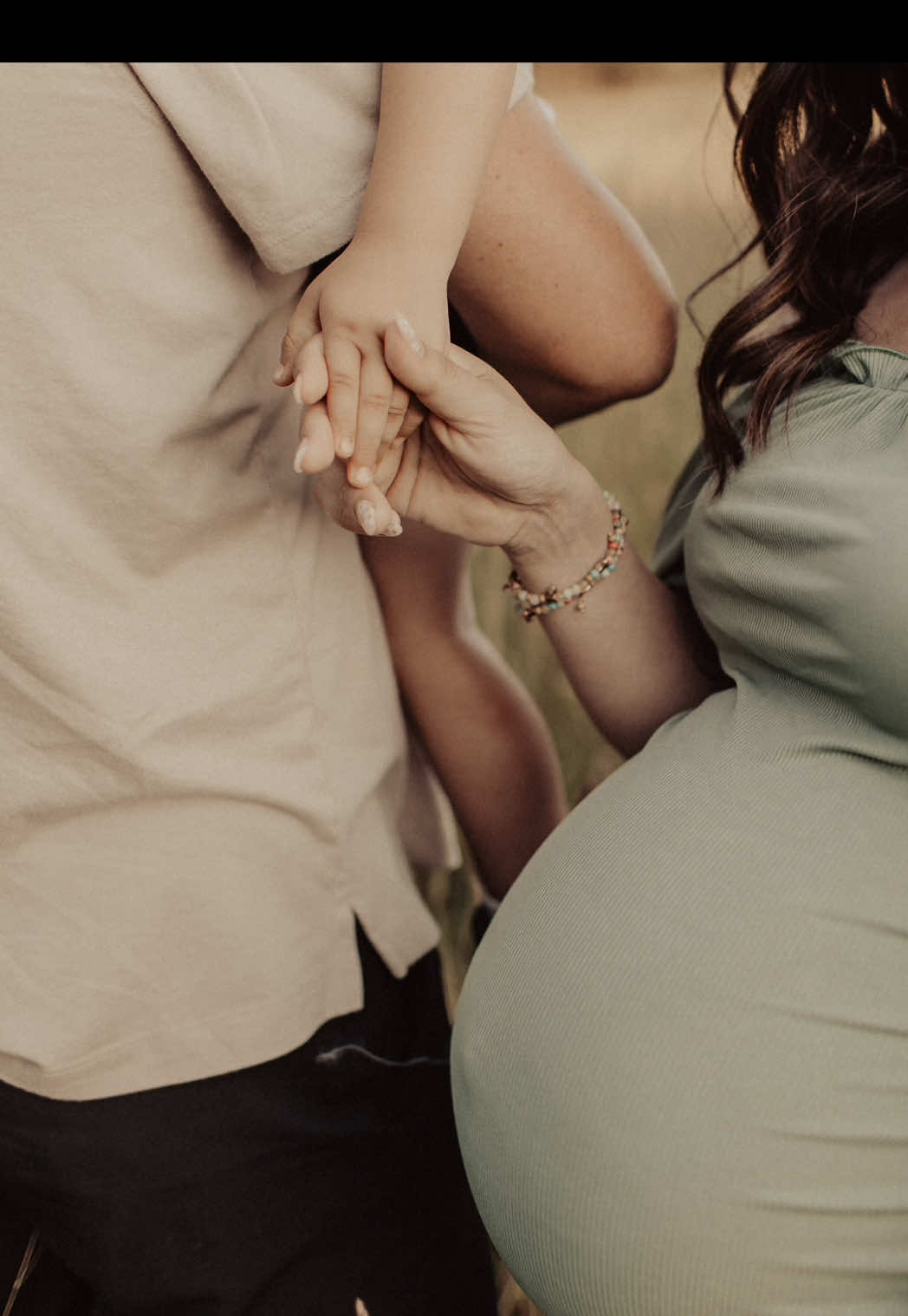 Some of my favorite pictures to date 🥲🤎🌞🌾 #photographer #photographersoftiktok #maternityphotoshoot #familyphotos #photoshoot 