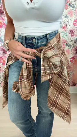 Perfect days is the BEST Jean that we have!! Get your TTS fit when you size down. #jeans #judyblue #doublebutton #fall #fashion  