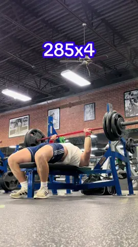 very easy benching, coming back stronger than expected as well #jesusisking #gym #usapl #benchpress 