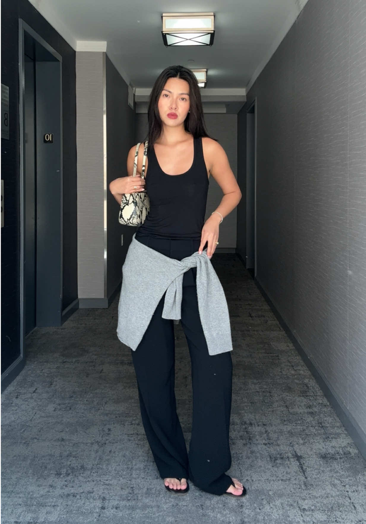 Feels like fall today!! Wearing my favorite @Jenni Kayne sweater, @EB Denim tank, @Aritzia pants, @TKEES flip flops, and @khaite_ny bag #ootdinspo #fitcheck #dailyoutfits #minimalstyle #transitionaloutfits 
