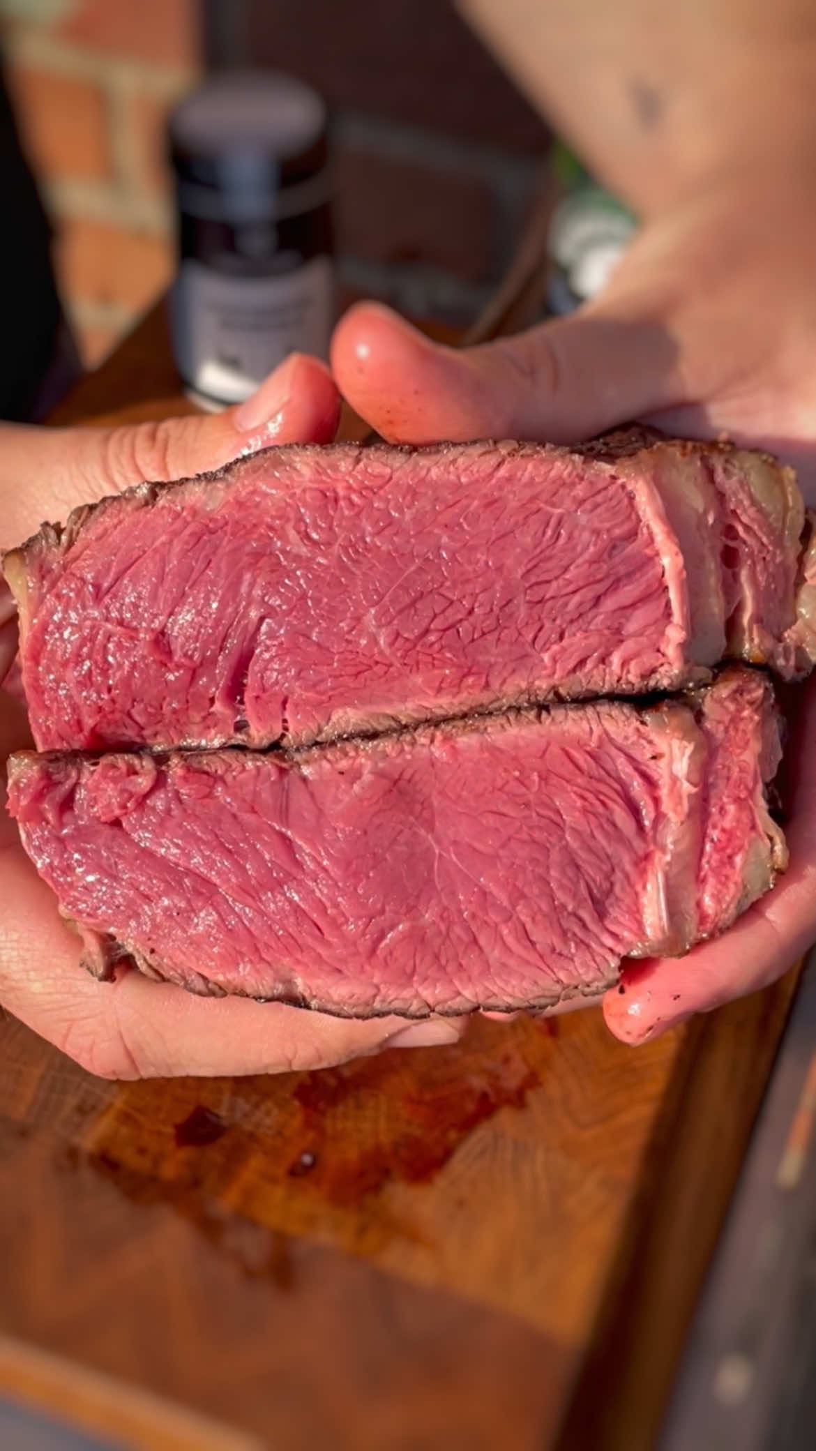 😱 Beautiful TOMAHAWK from the SPANISH OLD COW 🥩🙌🏼 ➡️ Tastes best cooked rare, believe me‼️🤤