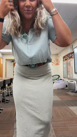Open house day fit. 🫶🏼#teachersoftiktok #teacherfit #teacherlife #OOTD 