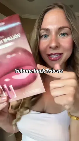 I think it looks pretty similar!!! #PlumLipset #VolumeHackTrio #PlumpLips #MakeUp #BigLips 