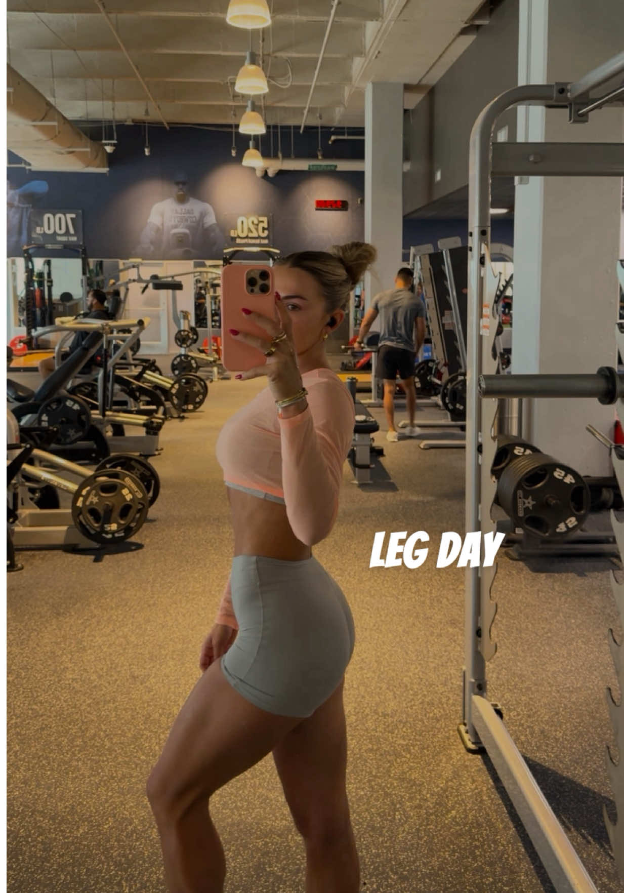 Leg day 🤏🏻🤏🏻🤏🏻 #workoutroutine 