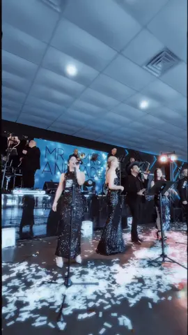 #bulbohouston #liveband #wedding #singer #stage @Lianet Cáceres 🦋 @BarbieFlores @Lunaro El Cantante 🌙 @adri_ma01 @Arturo Salati @Horacio Hinojosa109 